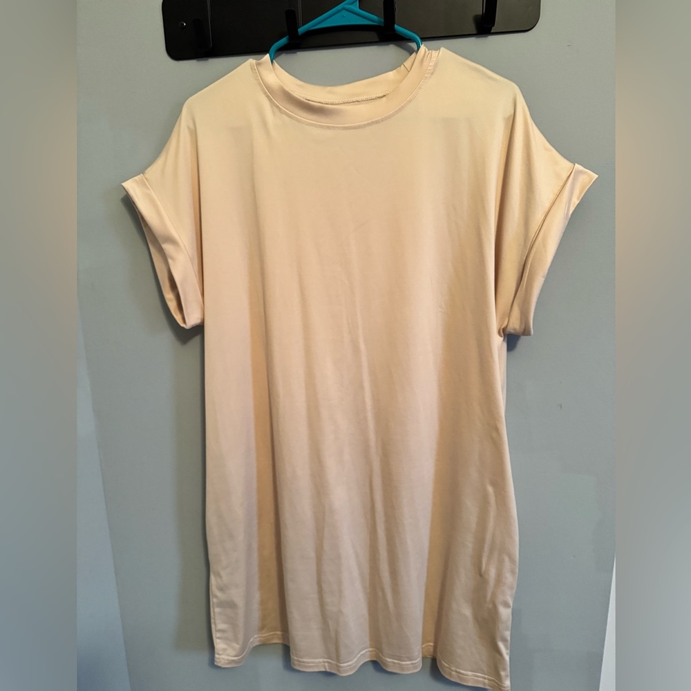 SHEIN Cream Short Sleeve Tee Dress with pockets